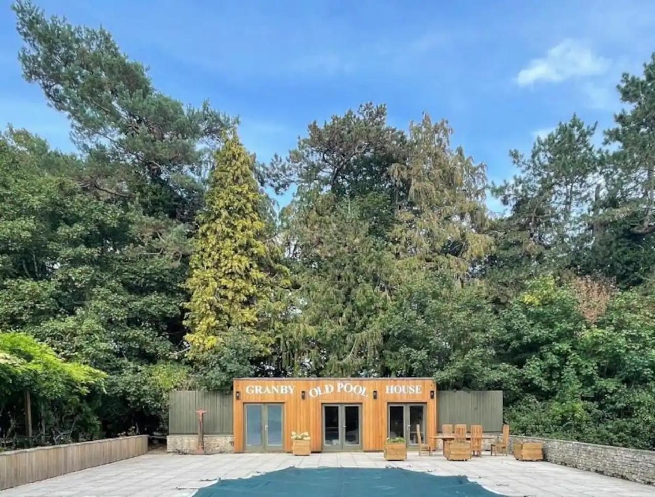 브래드포드온아본 Granby Estate The Old Pool House 아파트 외부 사진