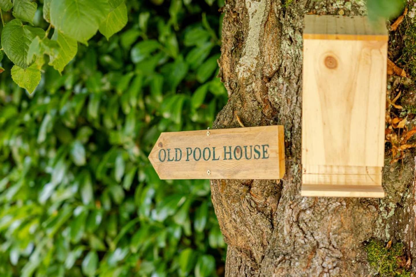브래드포드온아본 Granby Estate The Old Pool House 아파트 외부 사진